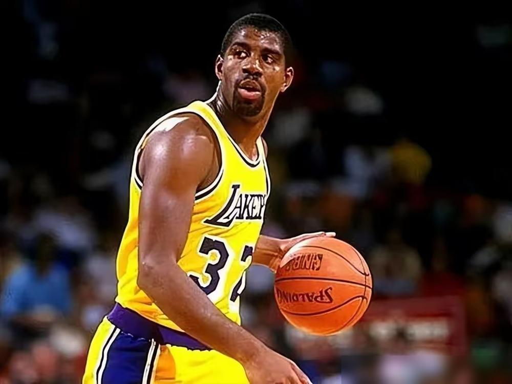 籃球球員巔峰期重要性_NBA歷史巔峰球員榜單_nba歷史最佳中鋒排名